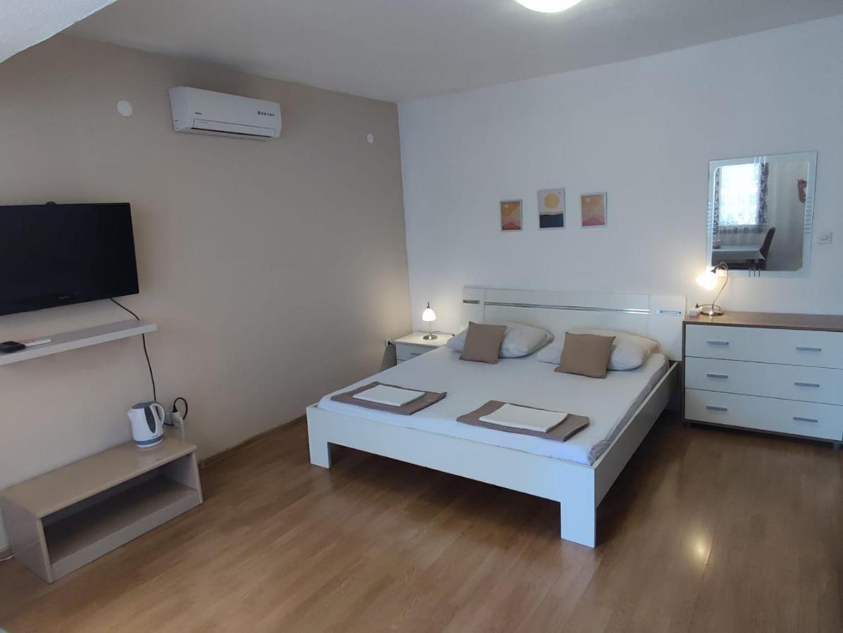 Apartmani Valentino マカルスカ エクステリア 写真