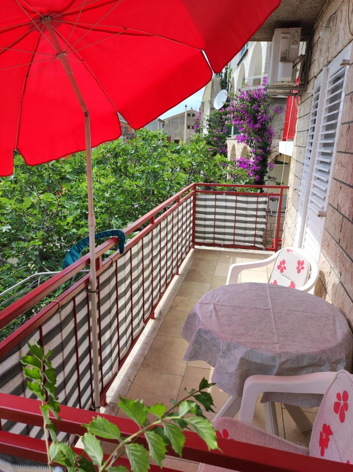 Apartmani Valentino マカルスカ エクステリア 写真
